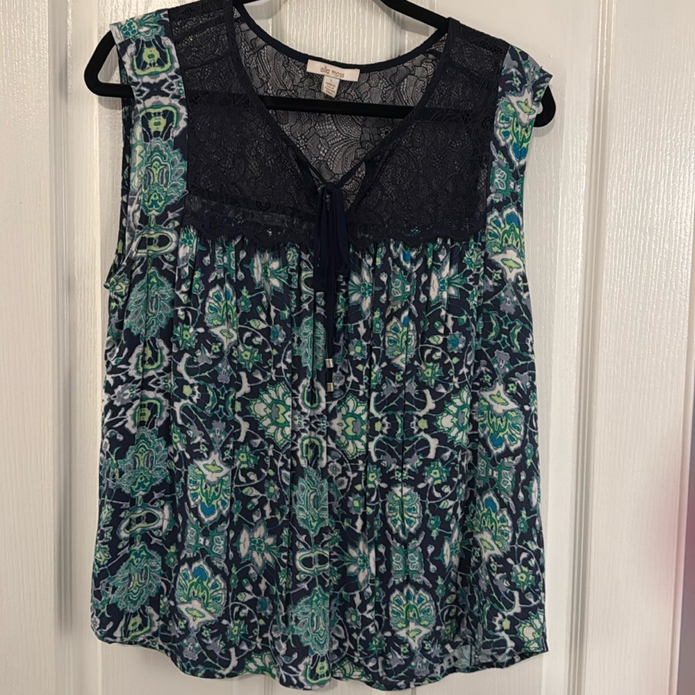 Ella Moss flowy tank with lace detail